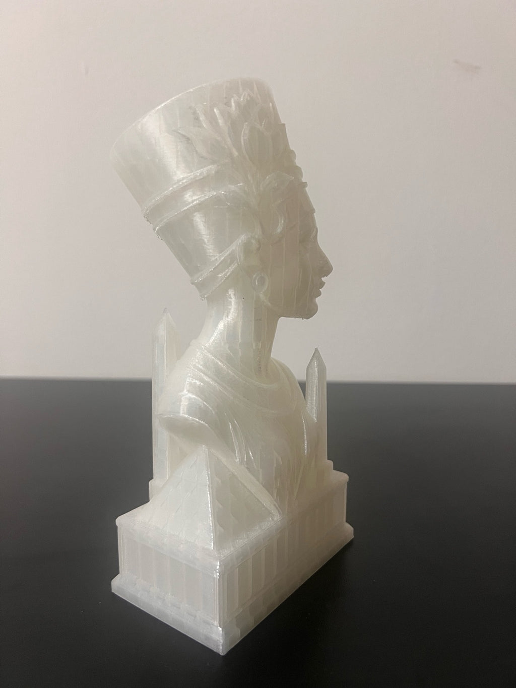 Nefertiti Light Sculpture