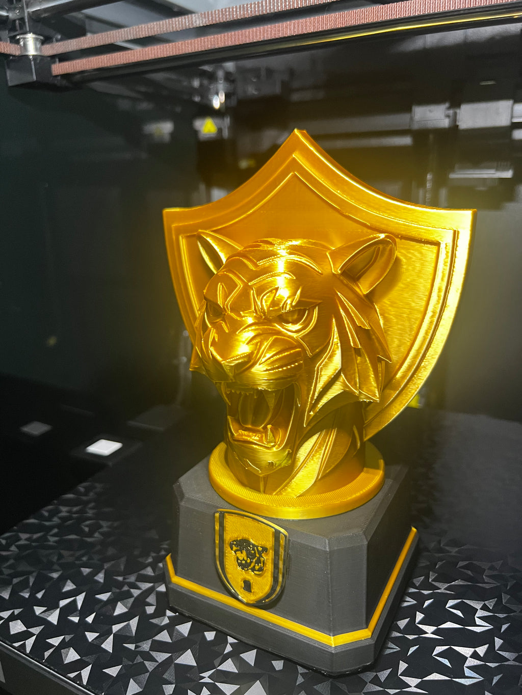 Golden Al-Ittihad Trophy Sculpture – Premium 3D Art